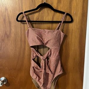Aerie one piece swimsuit with cut out